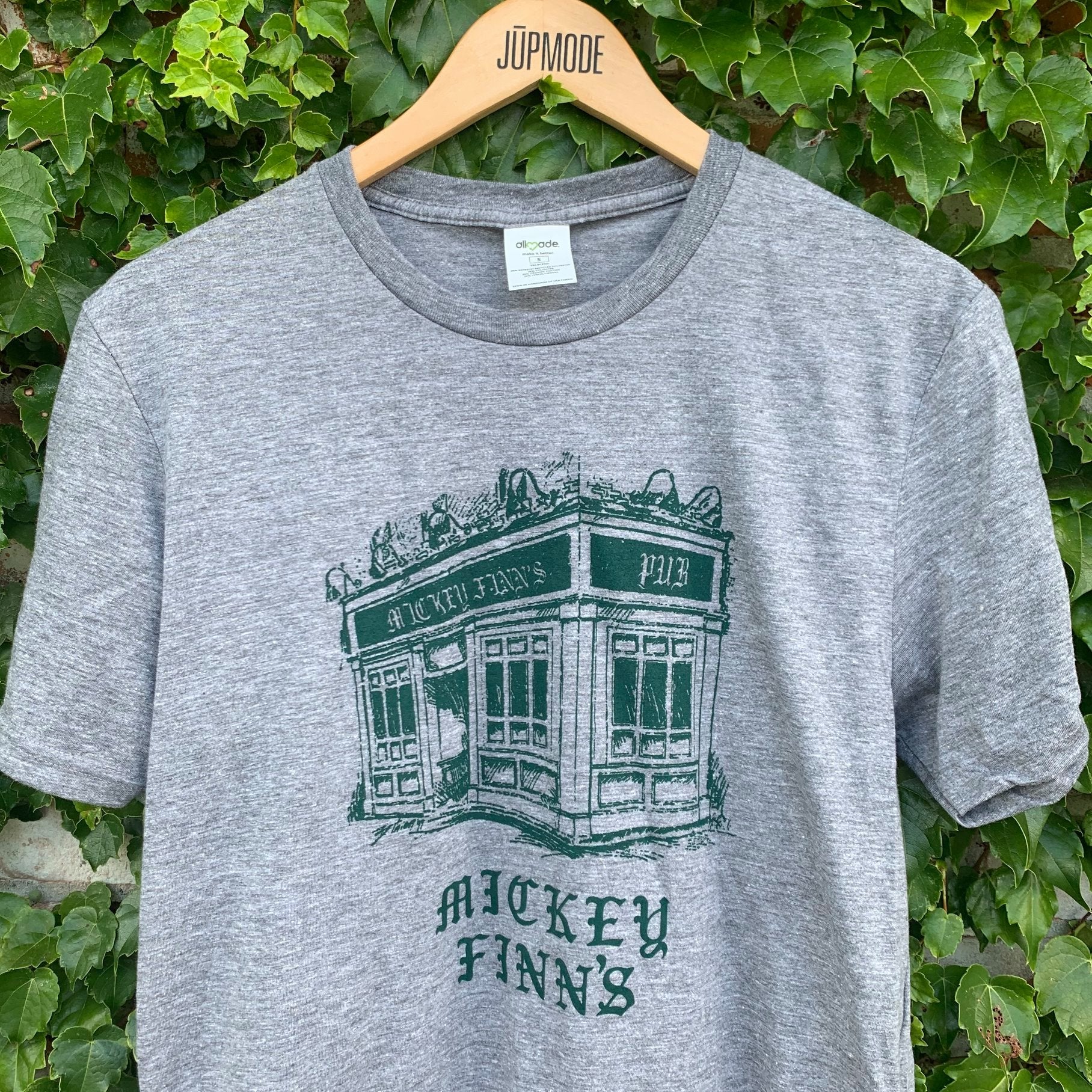 Mickey Finn's T-Shirt | Vintage Toledo Bar Shirt – Jupmode